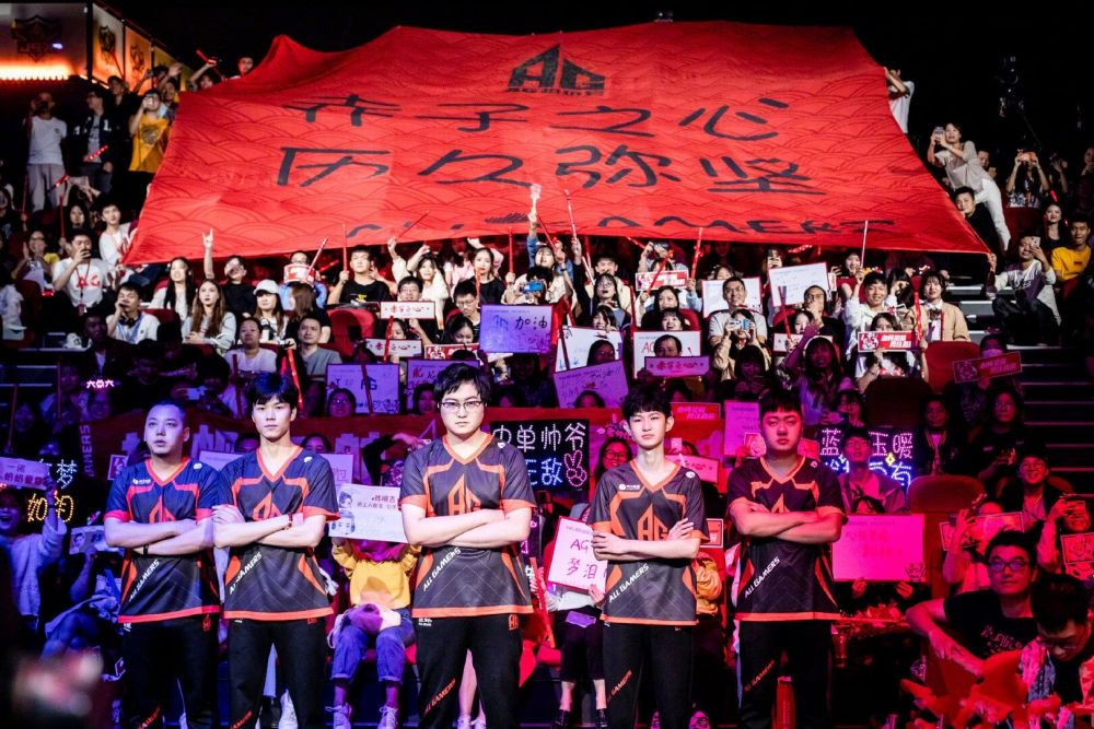 学校以
